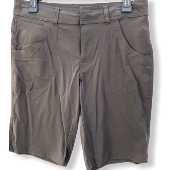 LUCY‎ Workout Shorts - Picture 1 of 10